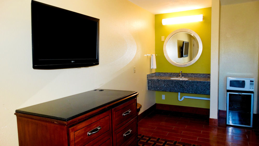 Savannah Garden Inn Bagian luar foto