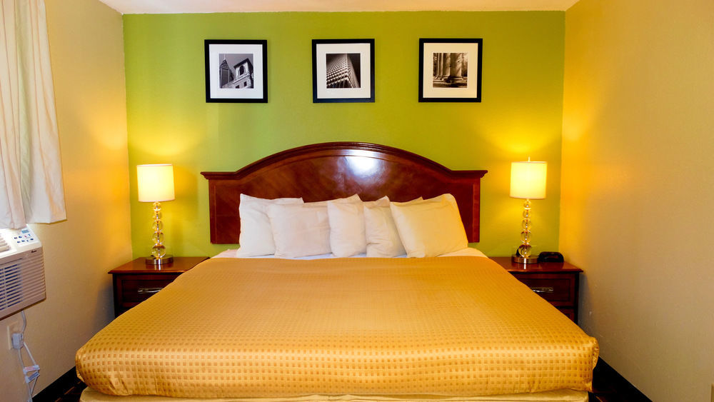 Savannah Garden Inn Bagian luar foto